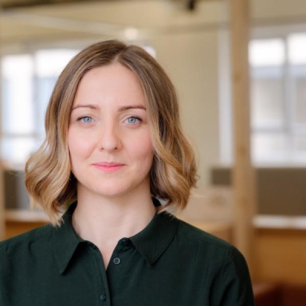 Liz Carolan headshot